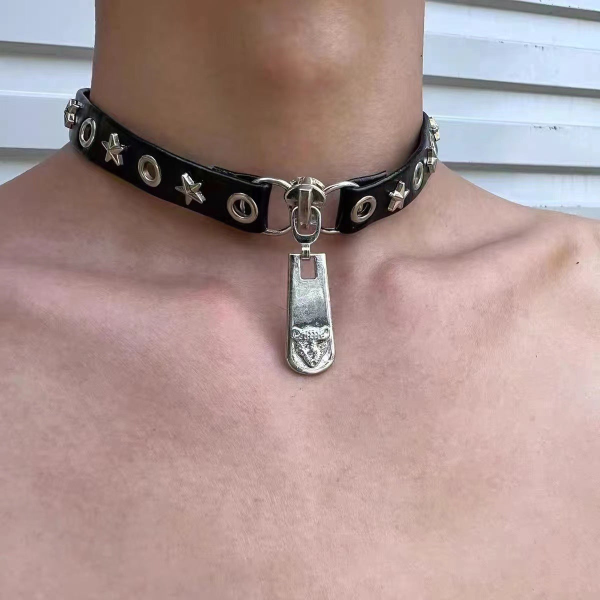 100